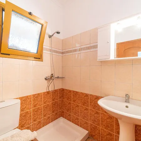 Giannis 10 Apartament *